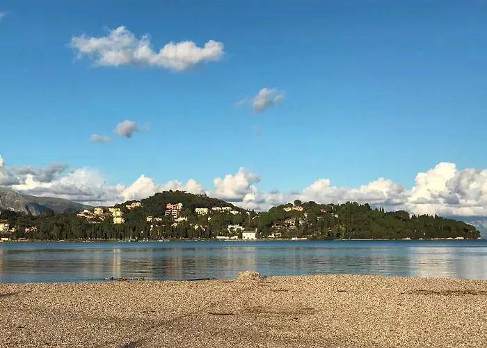 Marina Vista Luxury Front Γουβιά