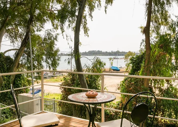 Marina Vista Luxury Front * Γουβιά